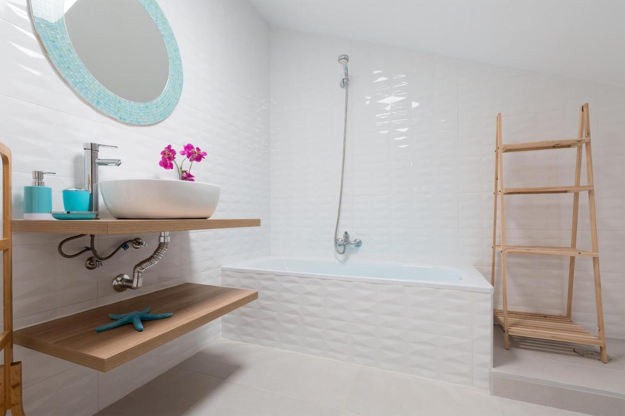 Daruma Apartments 2-Bedroom Duplex With Sea Views コスタ・テギセ エクステリア 写真